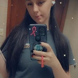 Meet your Posher, Daniela
